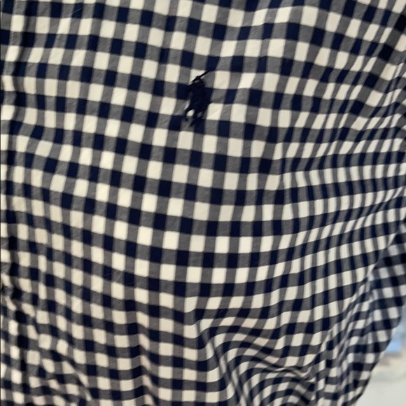 Button up - Picture 3 of 4